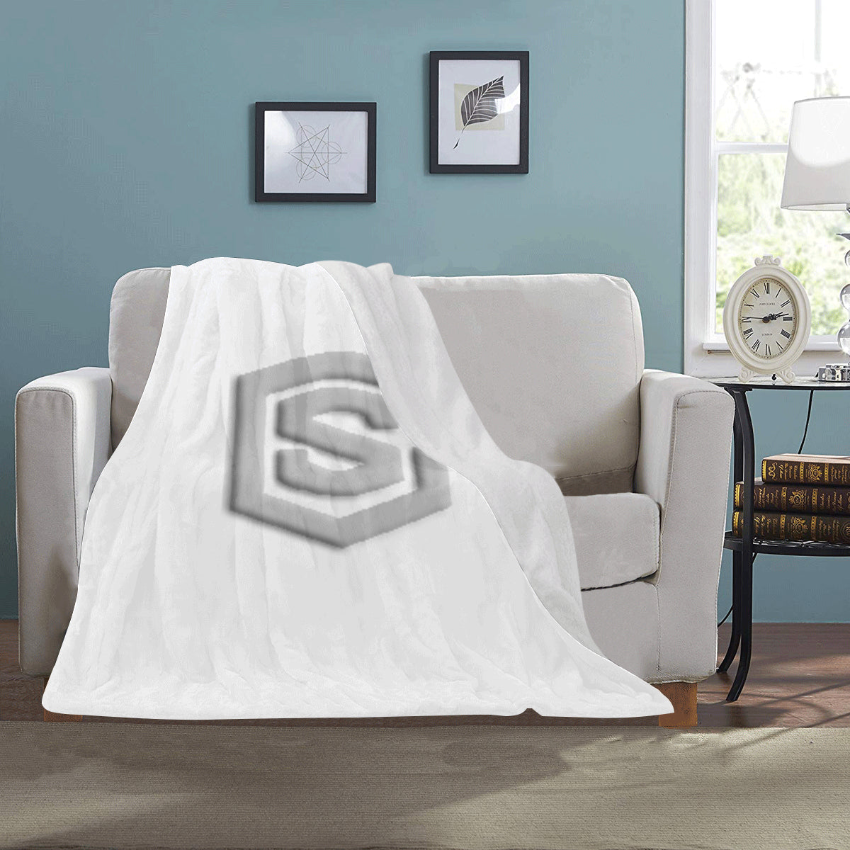 WhiteUltra-Soft Micro Fleece Blanket with Silver Logo Ultra-Soft Micro Fleece Blanket 30"x40"