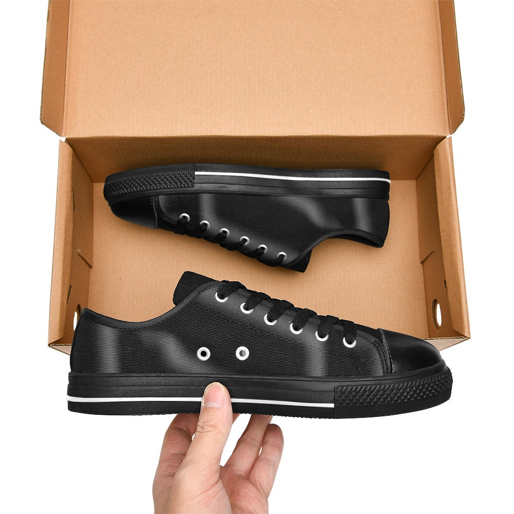 Black logo Men's Classic Canvas Shoes (Model 018)