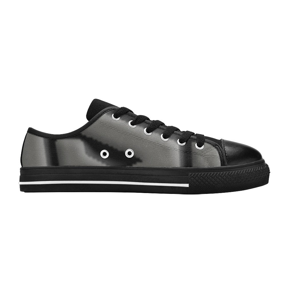 Silver logo Men's Classic Canvas Shoes (Model 018)