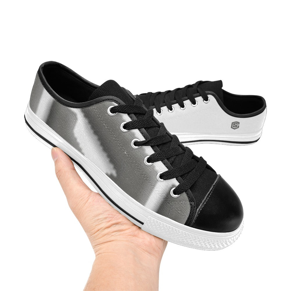 Silver logo Men's Classic Canvas Shoes (Model 018)