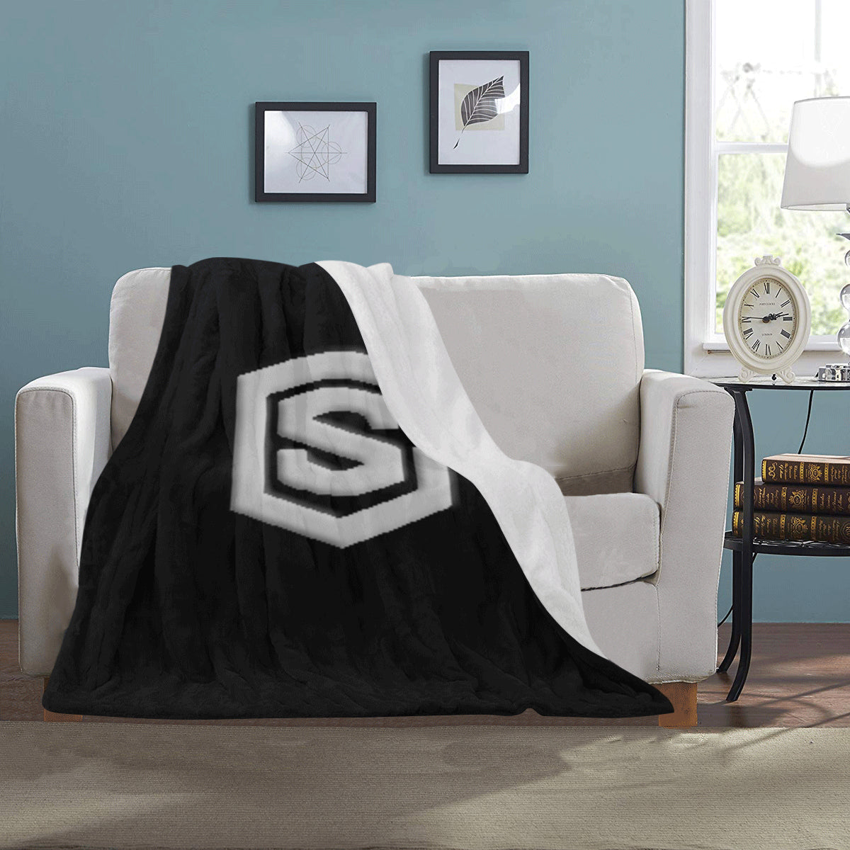 BlackUltra-Soft Micro Fleece Blanket with Silver Logo Ultra-Soft Micro Fleece Blanket 30"x40"