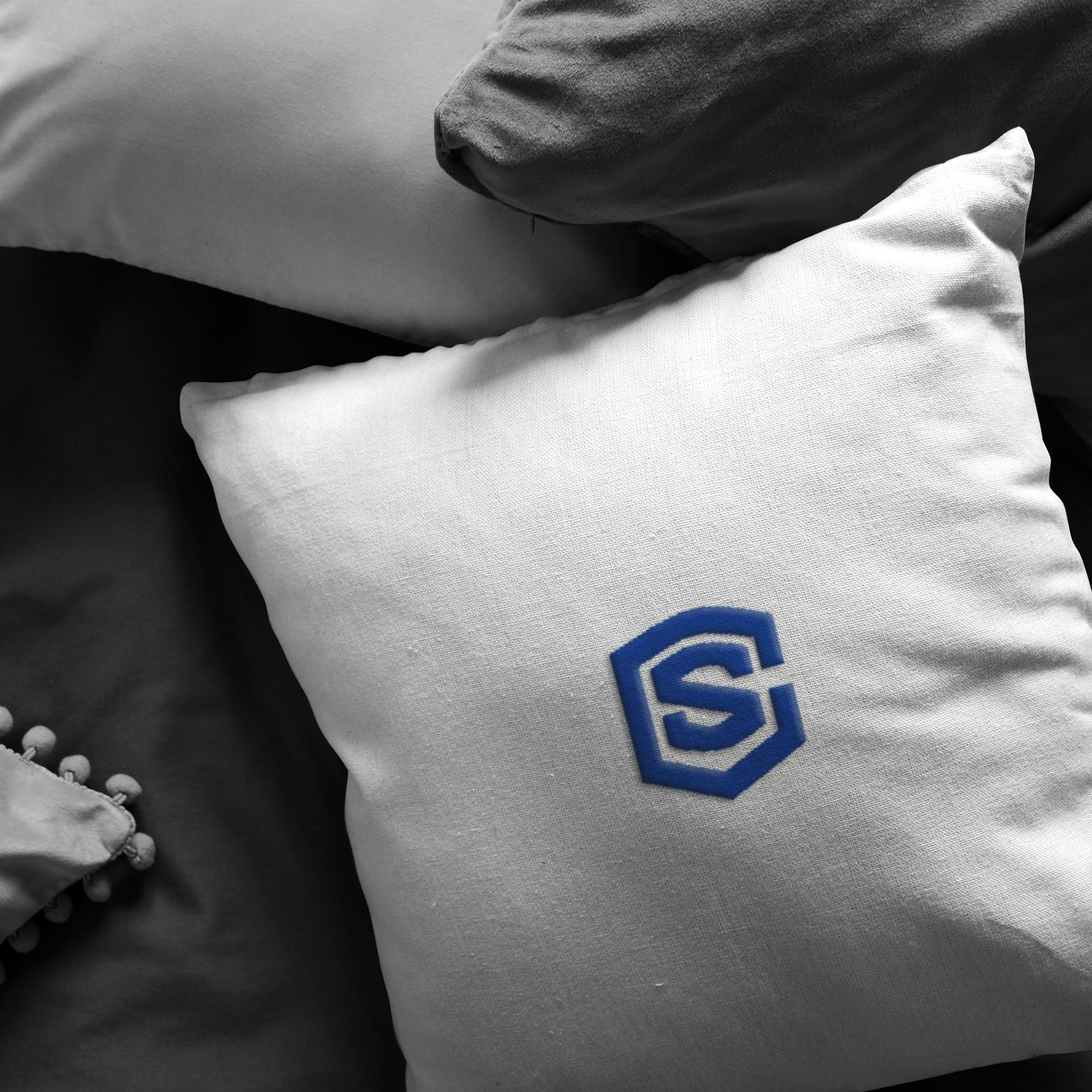 WHITE PILLOW BLUE LOGO