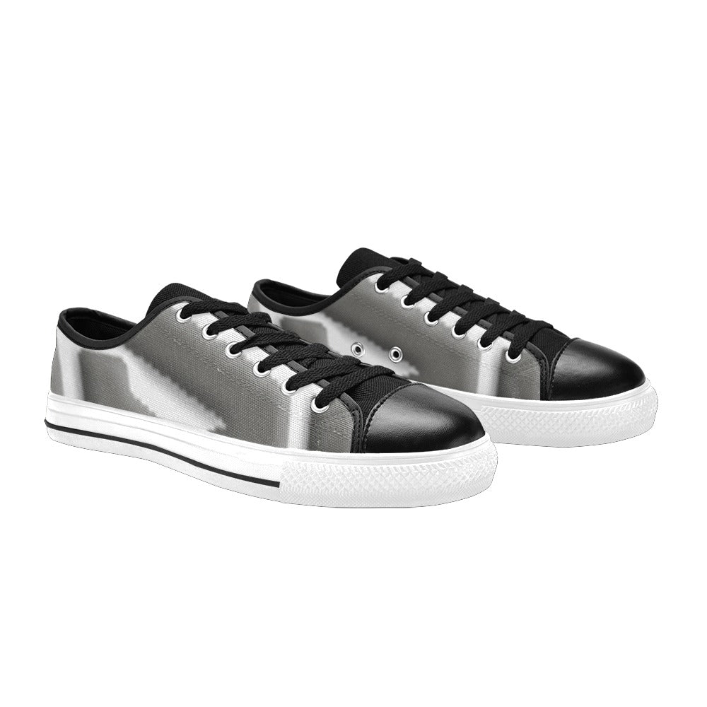 Silver logo Men's Classic Canvas Shoes (Model 018)